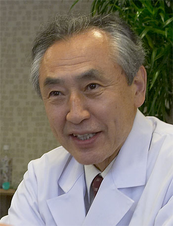 Доктор Ясунори Икоси - профессор Чанчуньской Академии Китайской медицины